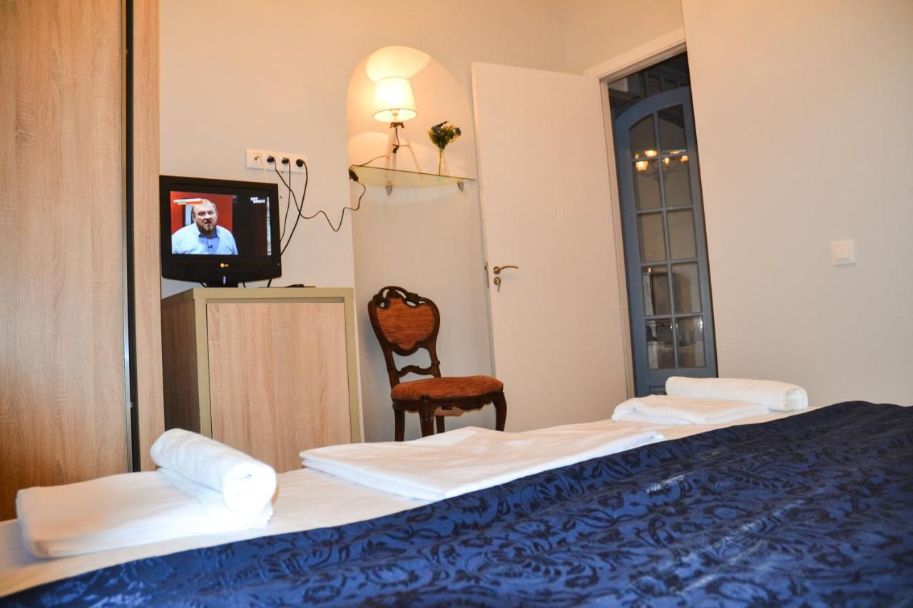Piccolo Hotel Vake Tbilisi Exterior photo